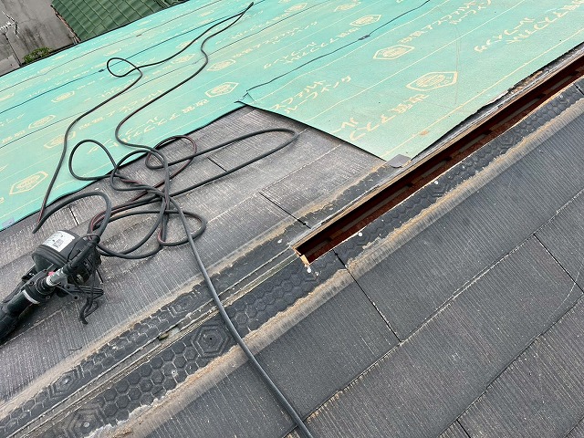 換気棟の排気口